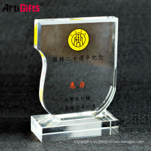 Hecho en china trofeo de cristal de encargo barato del premio